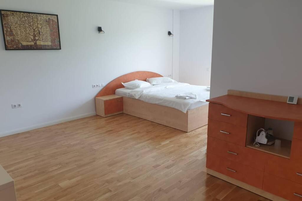Garden Leisure Apartments บราชอฟ ภายนอก รูปภาพ